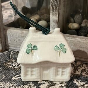 Belleek Thatched Cottage Bell